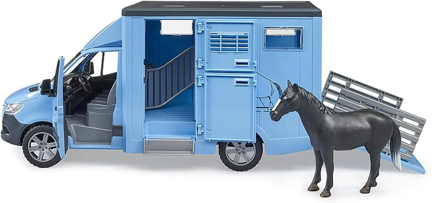 Sprinter Animal Transporter with 1 Horse