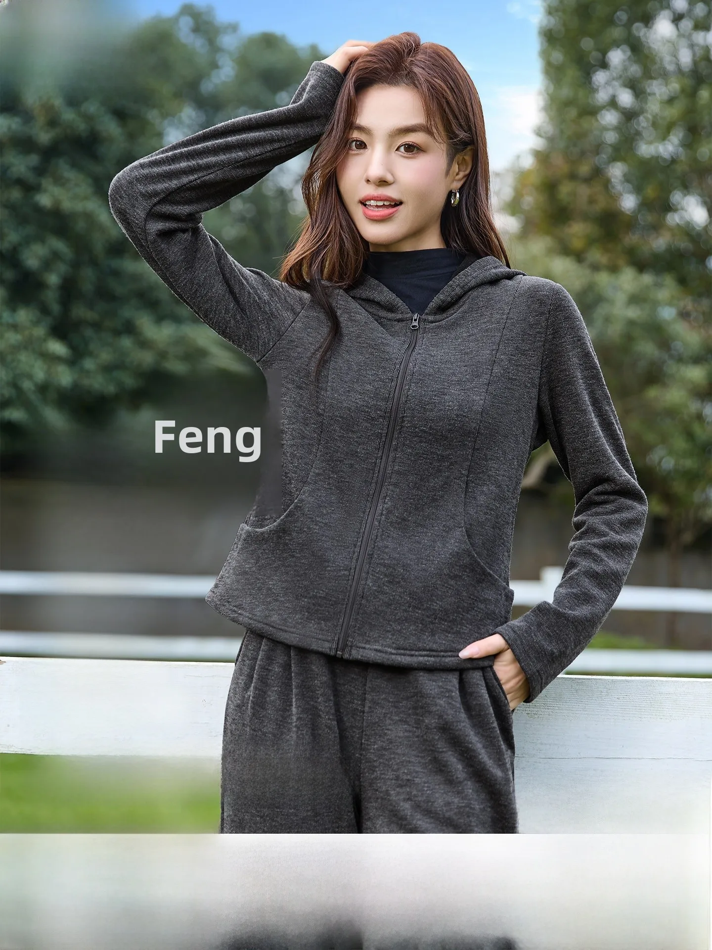 

Korean Style Lazy Style Women's Fleece Lined Hoodie Cardigan Short Length Polyester Blend Long Sleeve Zipper Closure Color