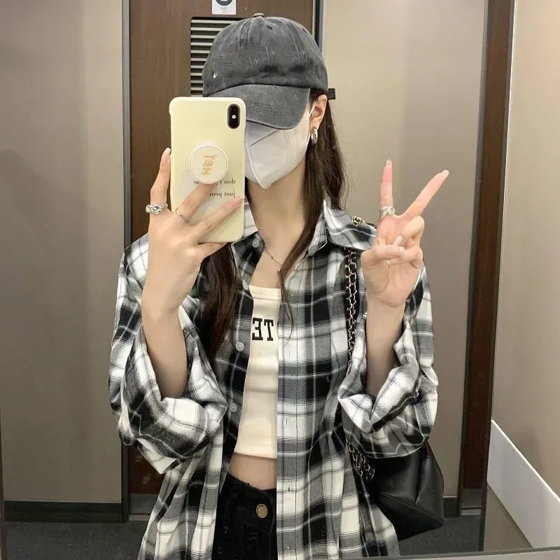 لوسيفر 2025 قمصان جديدة للنساء خمر كم طويل زر متابعة منقوشة قميص امرأة الموضة العصرية شارع العليا بلوزة فضفاضة معاطف