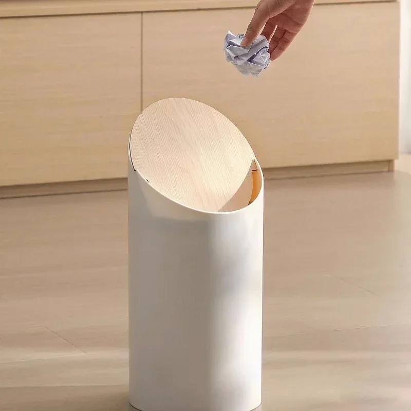 Simple Log Style Cream Trash Can High-End Plastic Bin with Lid Minimalist Wooden Design for Home and Bathroom