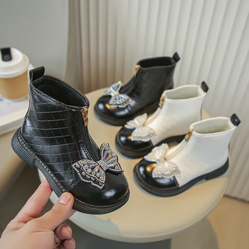 Girls Ankle Boots Children Flats Bottom Princess Rhinestone Boots with Bow-knot Front Zip Glossy Fashion Kids Chelsea Boots 2025