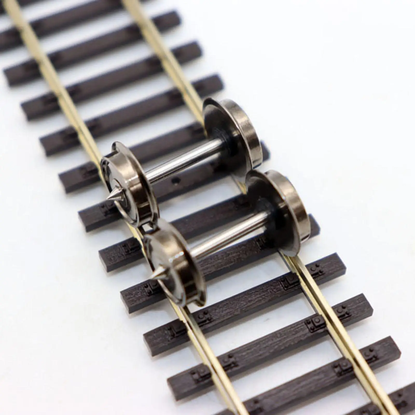 

2Pcs Metal DC Wheels Replacement Metal Axles for 1:87 Model Train DIY Accs