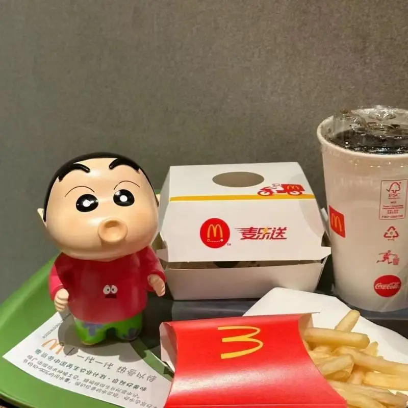Anime Cartoon Crayon Shin-Chan 9.7Cm Vinyl Doll Cute Desktop Ornament Figure Decoration Trendy Toy Doll Model Birthday Gift