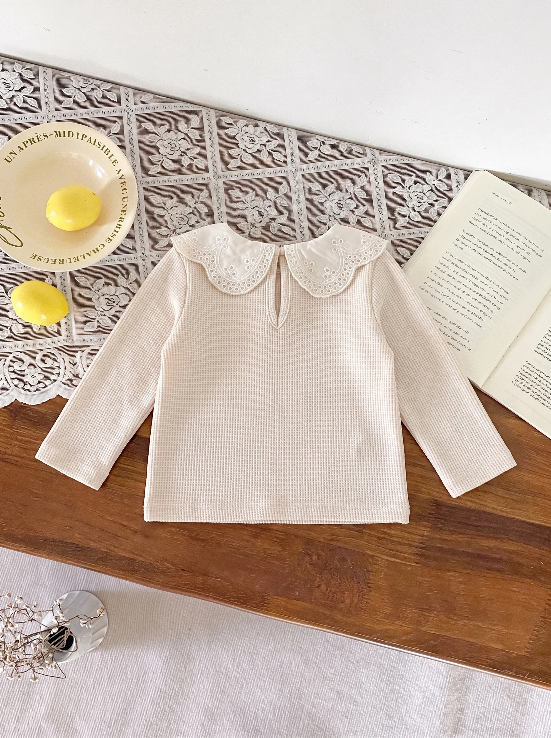 Cream colored lace double-layer doll collar baby base shirt, waffle breathable long sleeved top, versatile for baby spring and a