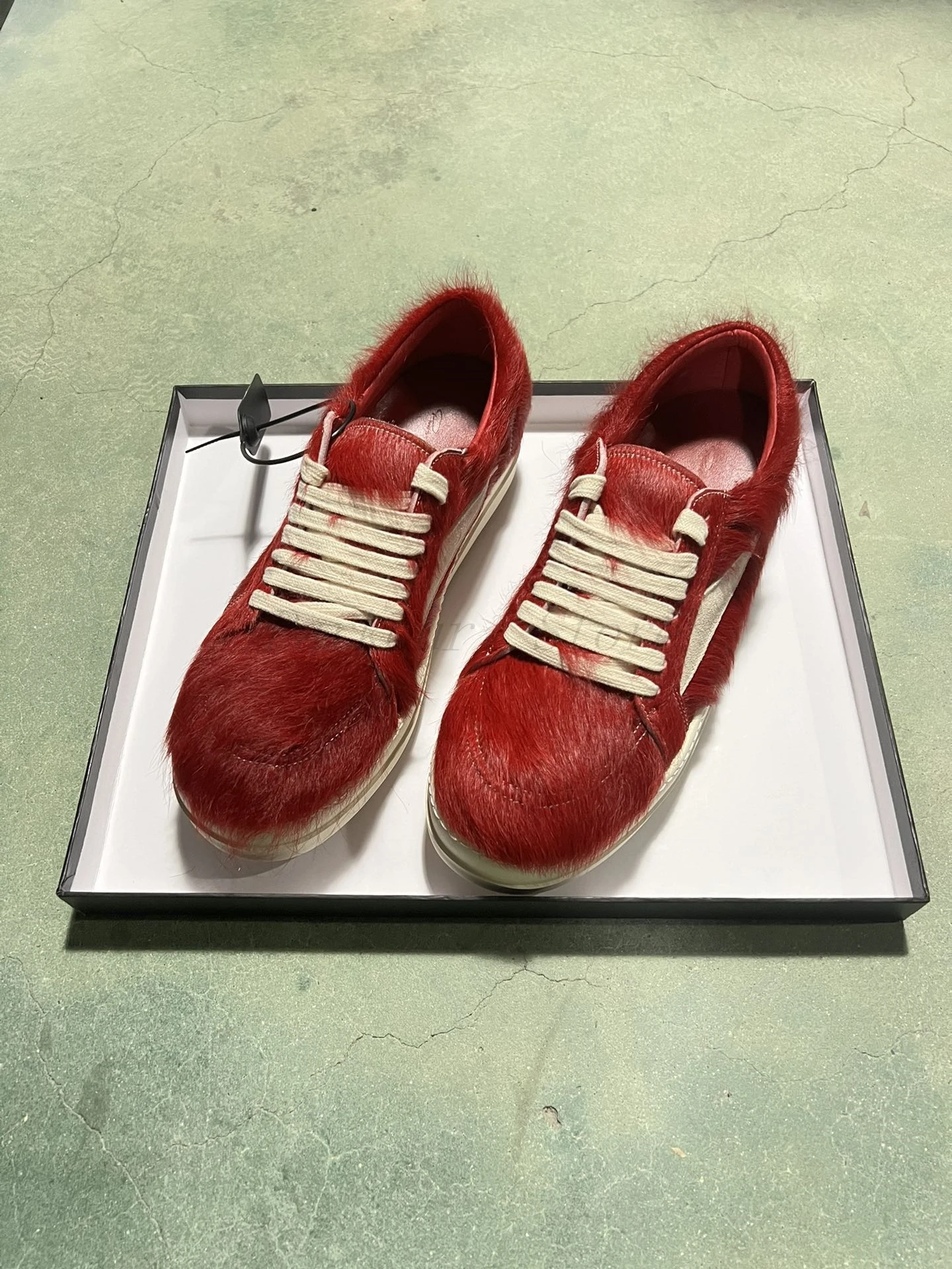 

Красные длинные внешние бежевые замшевые повседневные туфли в стиле ретро из конского волоса, высококачественная спортивная мужская и женская новая мода