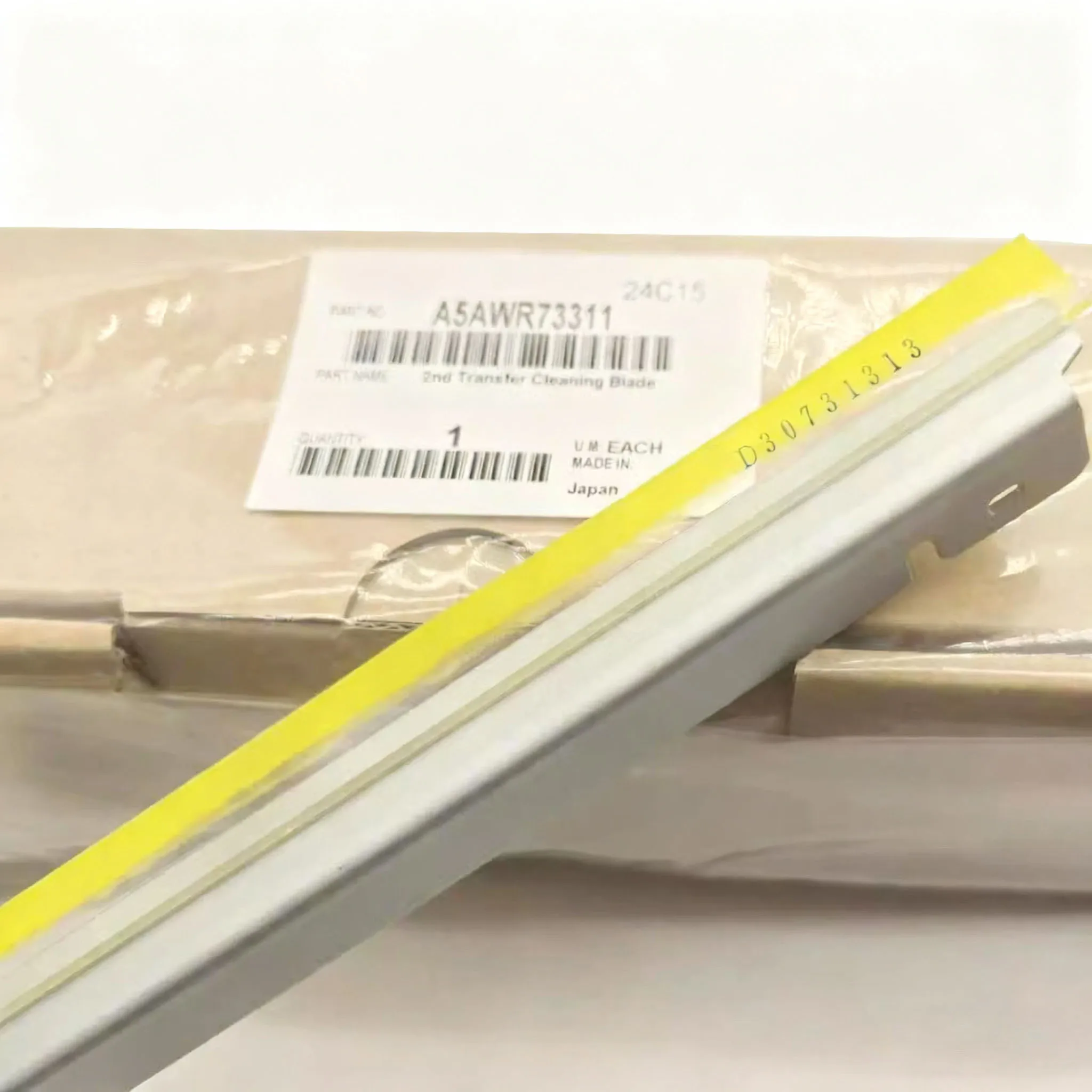 

Original New A5AWR73300 A5AWR73311 2ND Transfer Cleaning Blade for Konica Minolta C 1085 1100 6085 6100 C1085 C1100 C6085 C6100