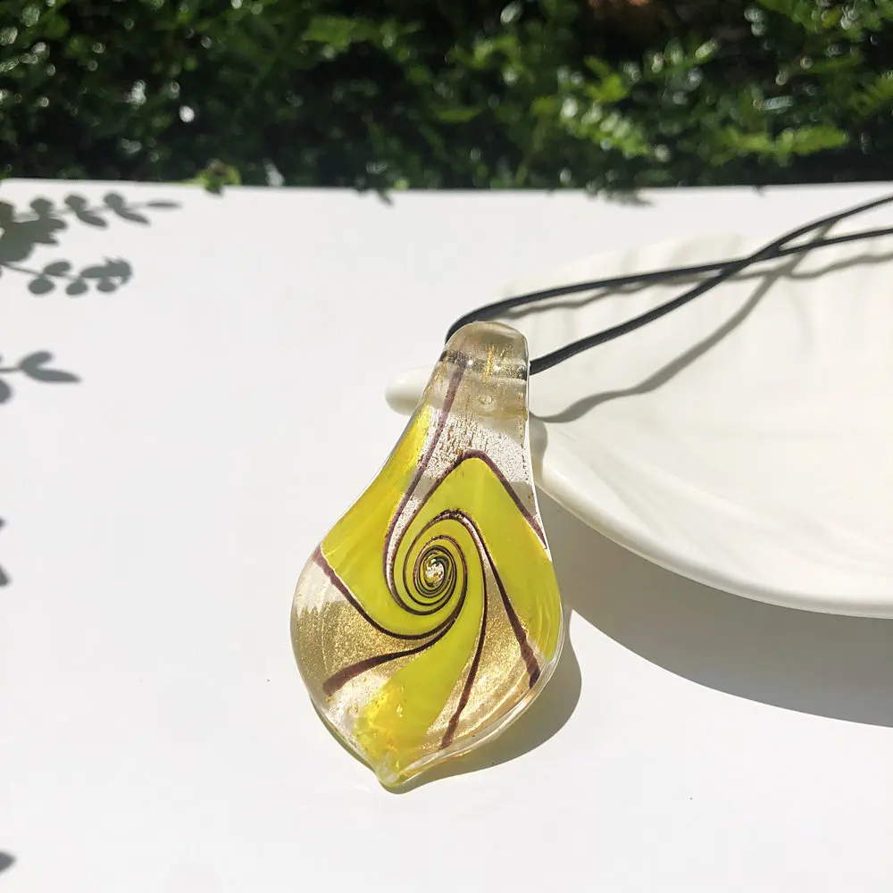 1PCS Water Droplet Yellow Cyclone Glass Muran Leaf Shape Lampwork Pendant Necklace For Women Cheap Items With Jewelry Gift