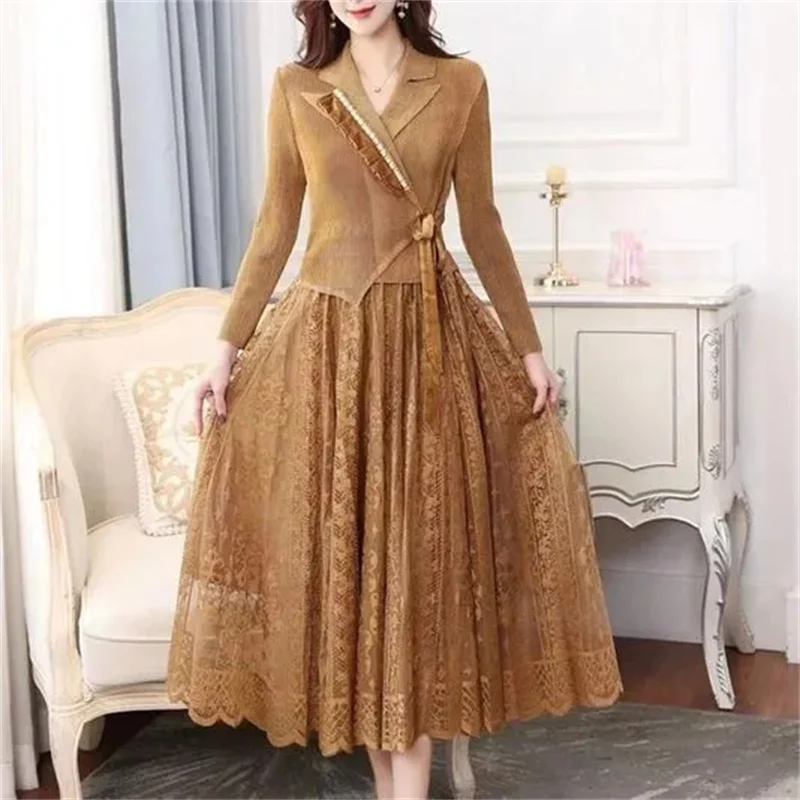 High End Elegant Large Size Dresses Women 2025 NEW Autumn Casual Lace Dress Mother Fashion Suit Collar False Two-piece Dress