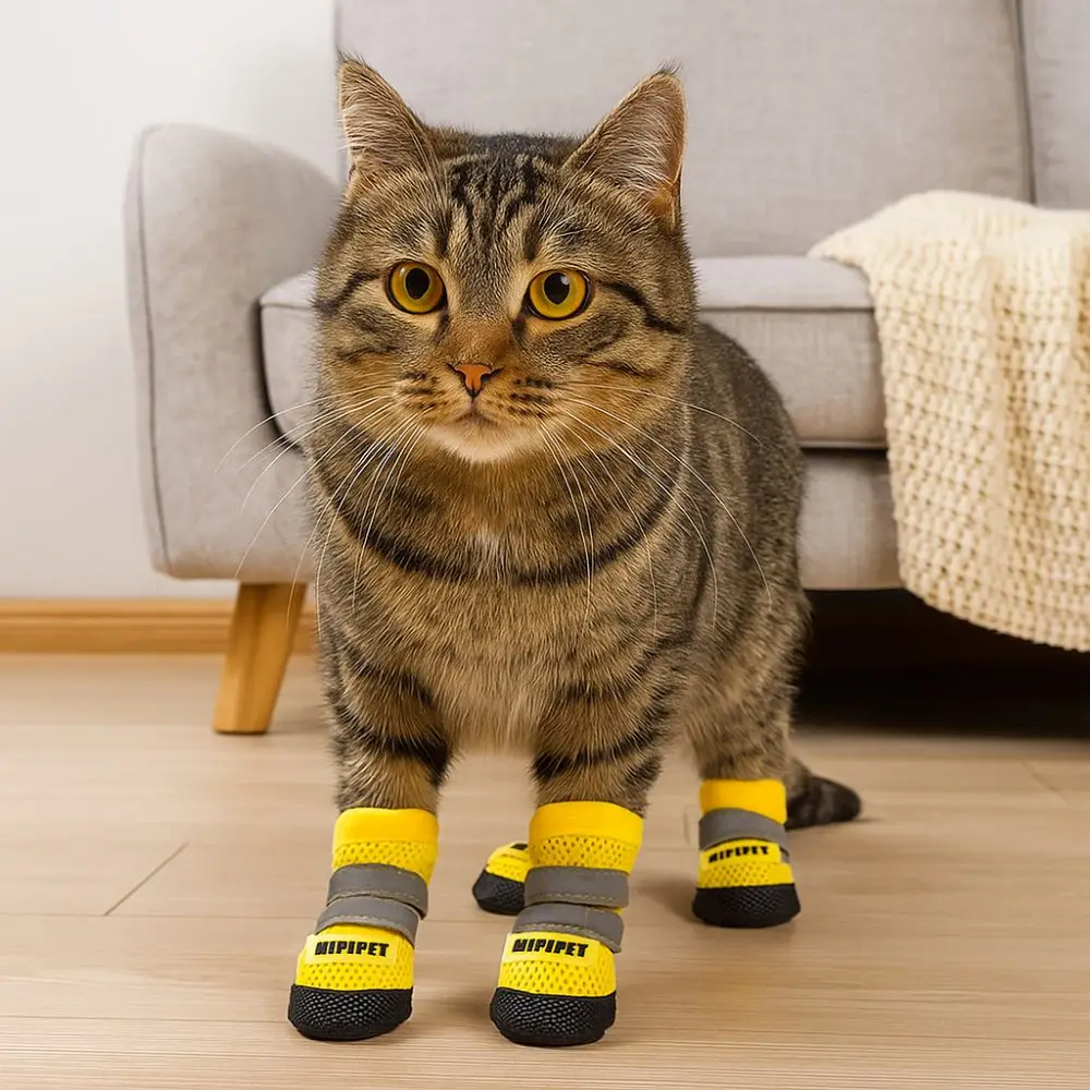 

4Pcs/Set Breathable Dog Mesh Shoes Adjustable Reflective Anti-Slip Dog Boots Wear-resistant Dog Paw Protectors for Cats and Dogs