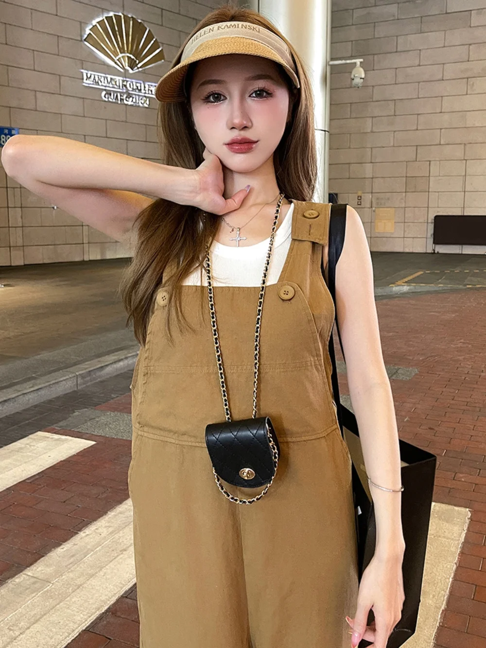 طقم وزرة نسائية فضفاضة على الطراز الكوري صيفي كاجوال قطعة واحدة قصيرة مقاس كبير ألياف بوليستر مريحة