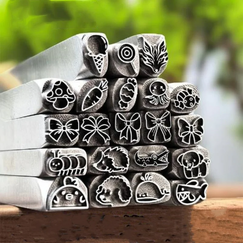 

Jewellery stamps, small animal designs, bows, steel stamps, gold and silver rings, bracelets, engraving dies, jewellery tools
