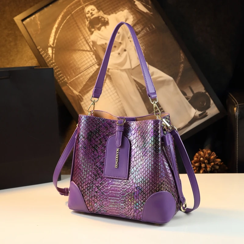 Snake Pattern Women\'s Bag 2024 New Luxury Bucket Bag Women\'s Fashion and Luxury High Capacity One Shoulder Crossbody Bag