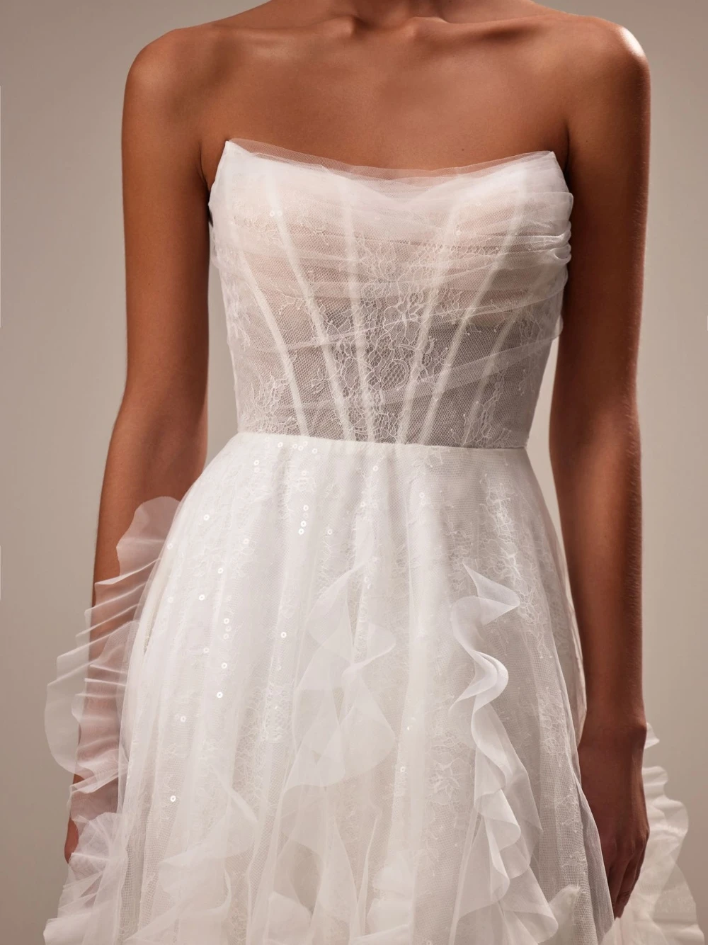 Strapless Dreamy Tulle Ruffle Wedding Dress Affordable Shiny A Line Corset Bridal Gown With Train Lightweight Fairy Bride Wear