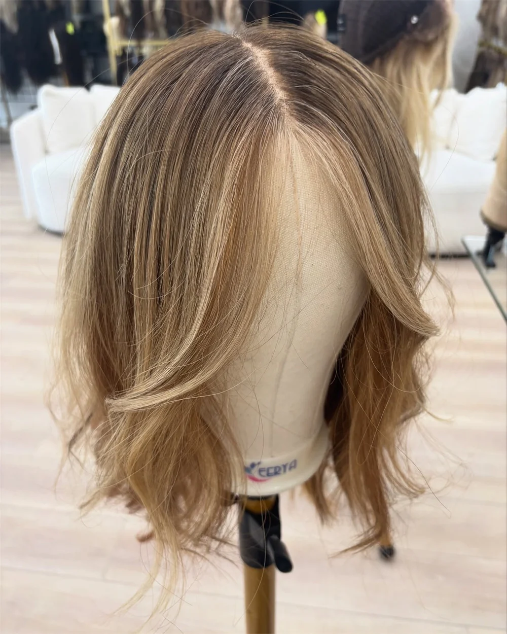 Short Wig Blonde Highlights Loose Wave Cosplay Wig Customized Synthetic Daily Wear Wig 13x4 Lace Front Wig Preplucke Hairline