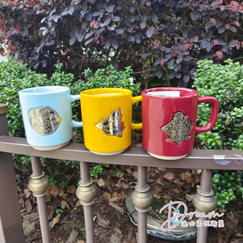 新しい上海ディズニー漫画くまのプーさん城ミッキーセラミックマグカップ水カップ誕生日クリスマスギフト