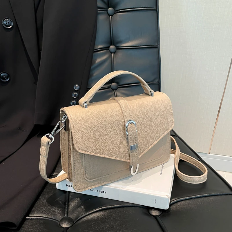 

Высококачественные стильные дизайнерские однотонные сумки на плечо и через плечо из искусственной кожи, популярные модные женские сумки в стиле ретро с застежкой, новинка 2023 года