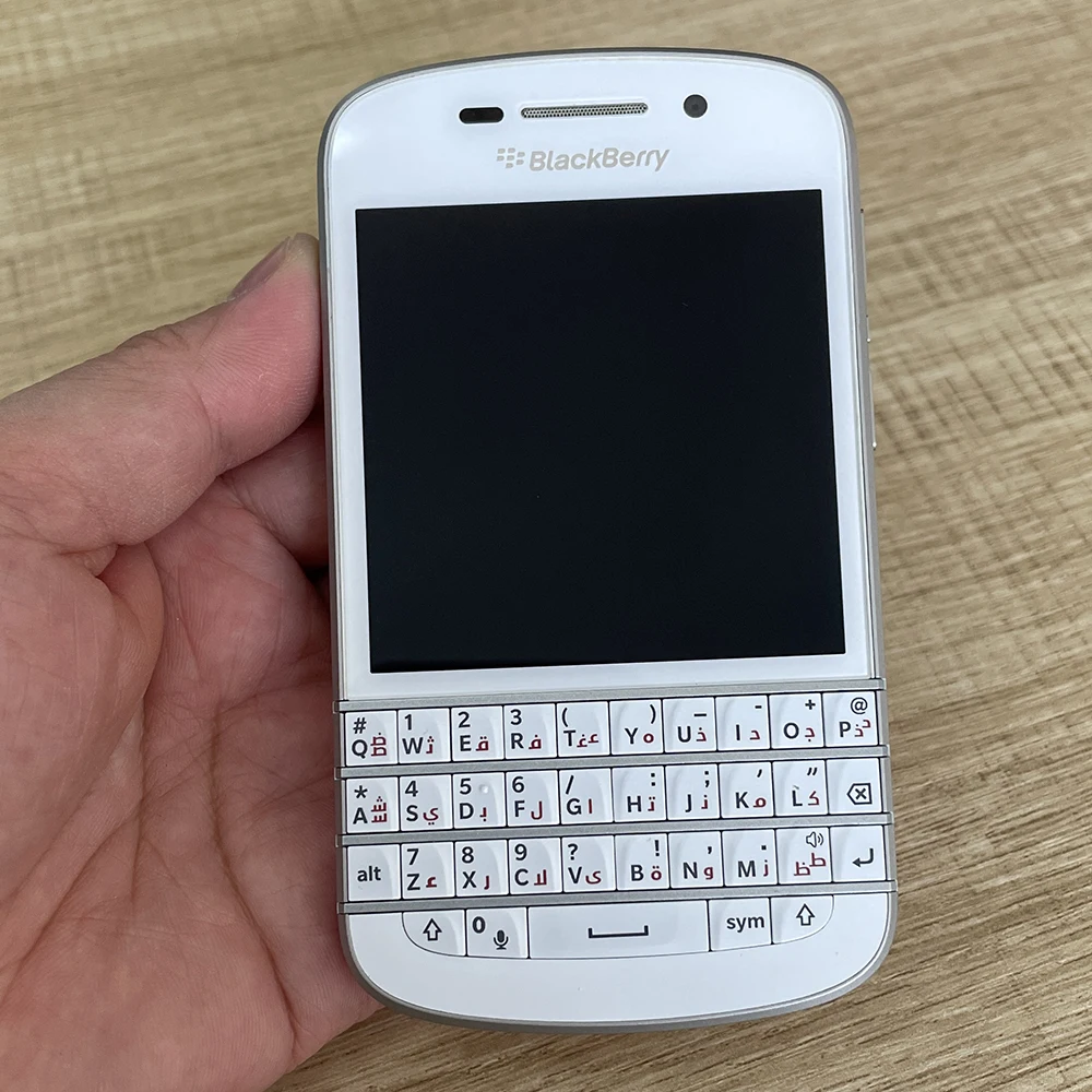 هاتف محمول Blackberry Q10 4G أصلي بشاشة 3.1 بوصة وذاكرة وصول عشوائي 2 جيجابايت وذاكرة قراءة فقط 16 جيجابايت ولوحة مفاتيح عربية بدقة 8 ميجابكسل هاتف محمول ثنائي النواة