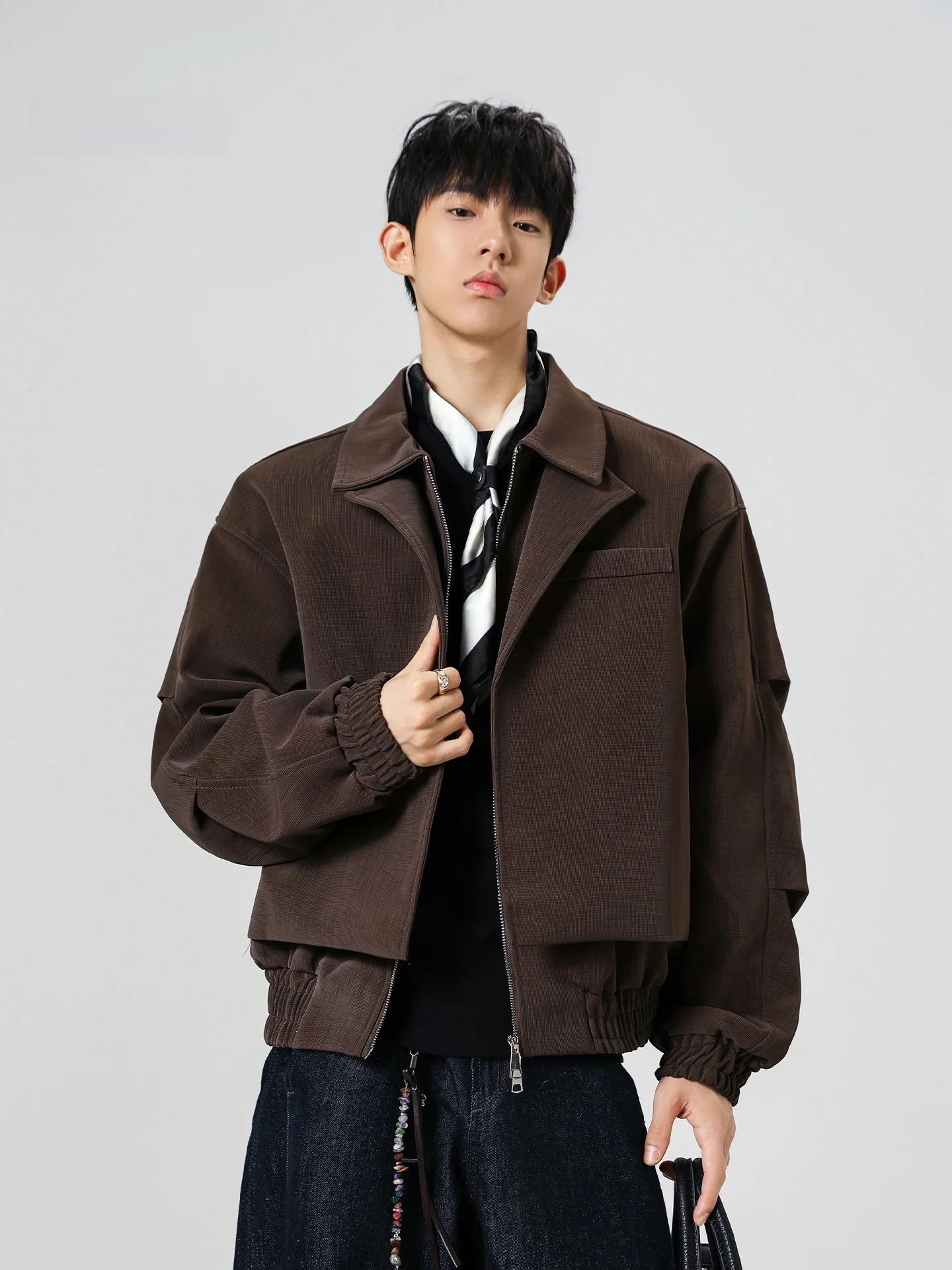 

Мужская коричневая кожаная куртка в стиле ретро, мужская куртка с откидным воротником, осенне-зимняя новая трендовая брендовая повседневная куртка L...