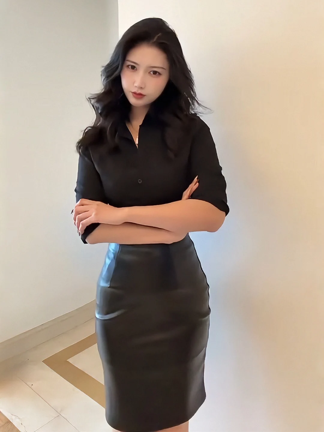 

Spring 2026 High Waist Black Leather Skirt Women's Bodycon Asymmetrical Zipper Slimming Mid-Length Fashion Skirt