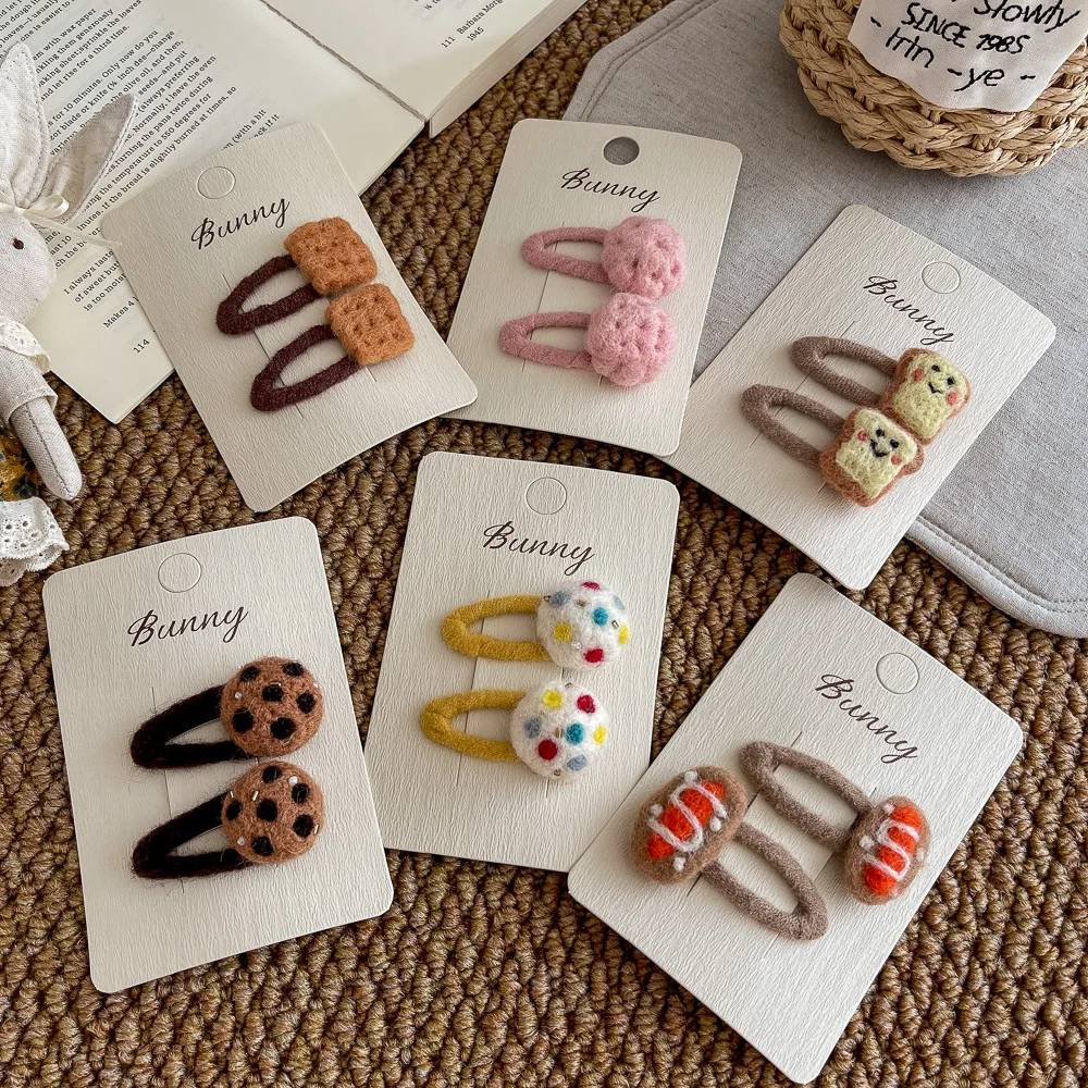 2pcs Wool Felt Cartoon Bread Slices Biscuits BB Clip Cute Bangs Side Clip Hairpin Funny Hair Clip Children's Hair Accessories