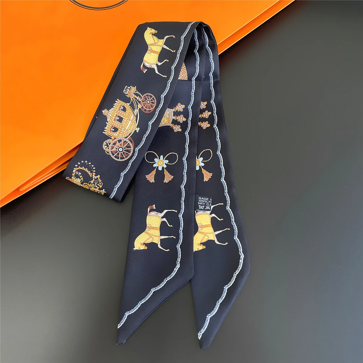 2024 Brand Design Horse Carriage Women Scarf Luxury Silk Scarf Fashion Hair Headband Foulard Skinny Bag Scarves Neckerchief