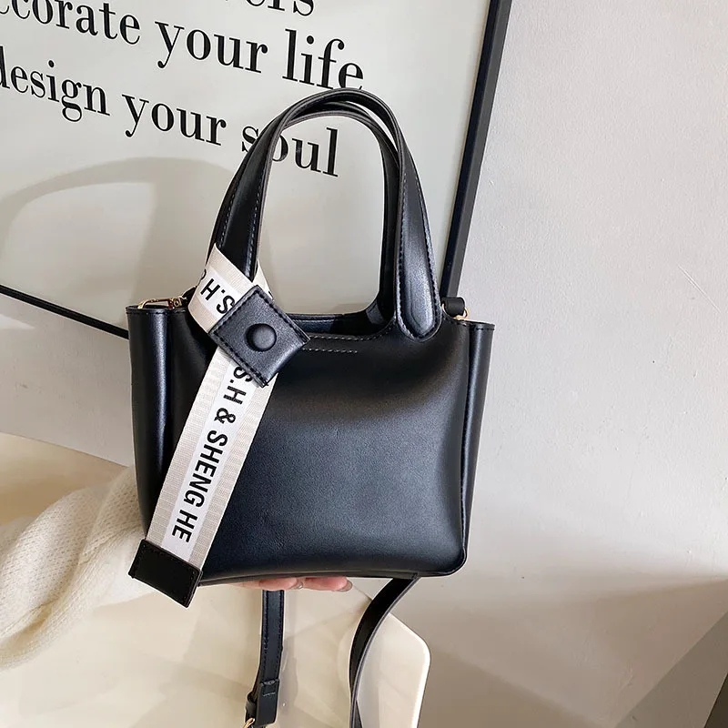 Famous brand design bags for women 2023 luxury handbags bolso replica Fashion Retro Handbag Female Shoulder bag mini Bucket bag