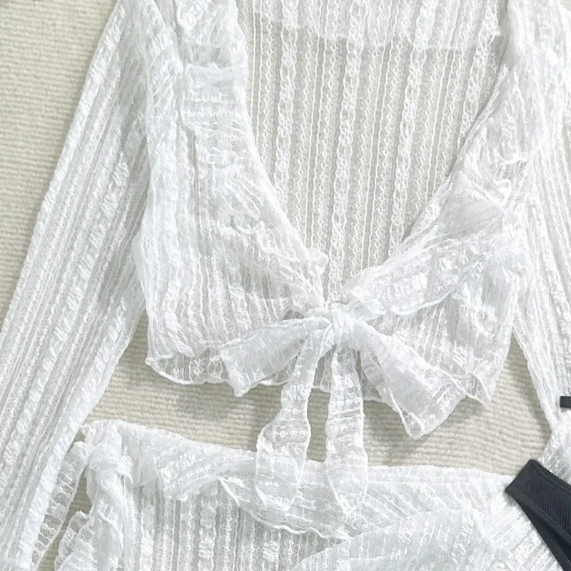 Holiday Beach 4-częściowy zestaw bikini dla kobiet Seksowny biustonosz z dekoltem + majtki + falbany z długim rękawem Koronkowy kardigan Crop Tops + mini spódniczki