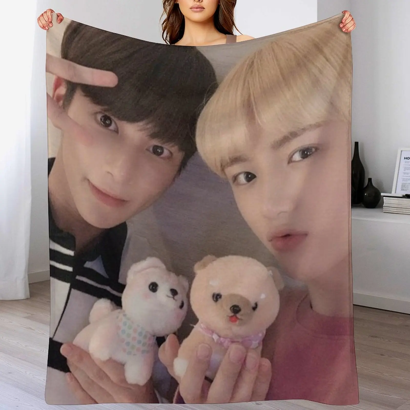 

TXT Taehyun & Beomgyu Throw Blanket Cozy Warm Blanket for Bed Room Decor
