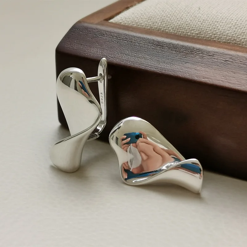 

S925 Sterling Silver Stud Earrings, Pure Silver Polished Twisted Phoenix Tail Irregular Huggie Earrings, Jewelry Gift