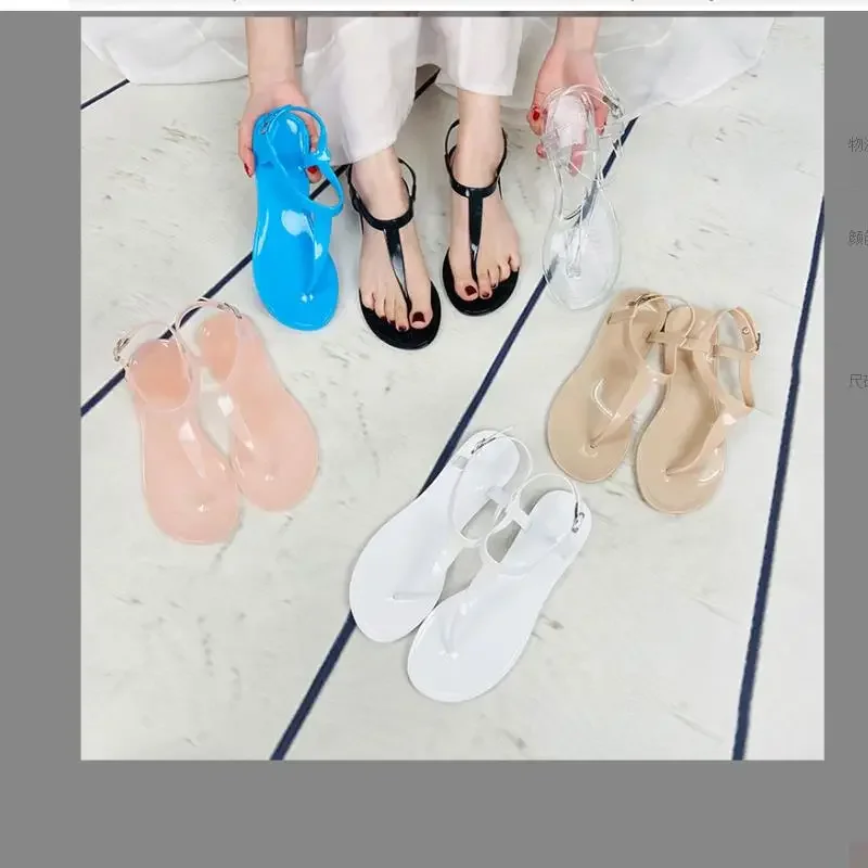 Sandals for women in summer wearing simple and fashionable flat bottomed anti slip Roman clip toe herringbone sandals for women