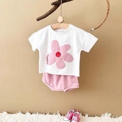 女の子のための花柄の新生児服セット,半袖Tシャツ,ビーチショーツ,レジャーの休暇,男の子のための綿のスーツ,0〜3歳