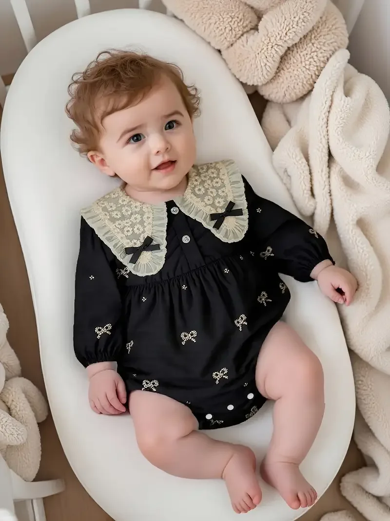 Autumn Baby Clothes Sweet Embroidered Bow Girls Bodysuit Newborn Lace Peter Pan Collar Princess Clothing Toddler Baby Romper