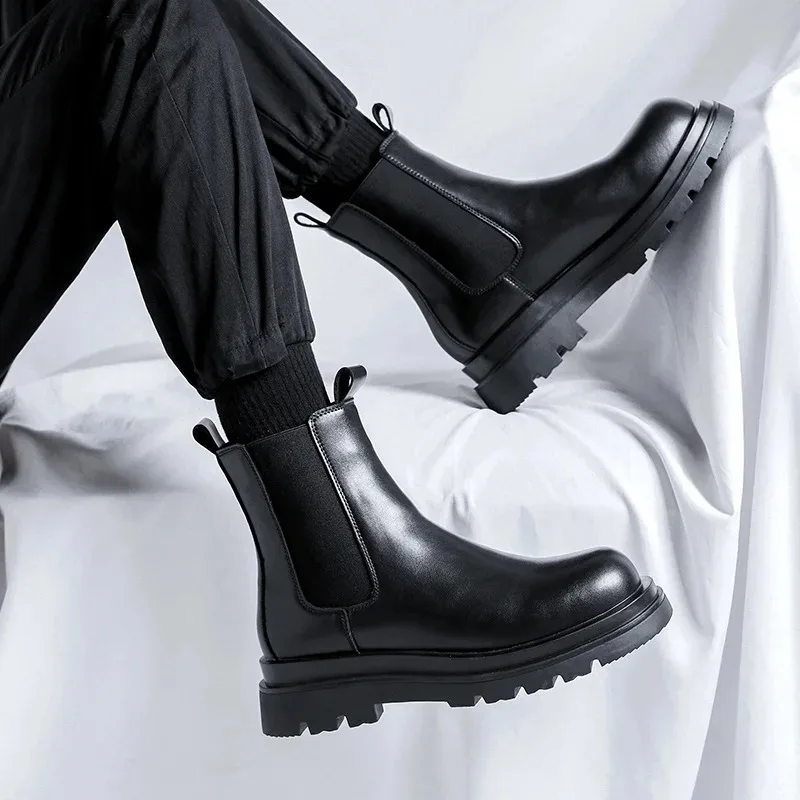 

New Fashion Black Classic Platform Boots for Men Thicken Winter Knight Boots Retro Thick Men Motorcycle Boots Botas Para Hombre