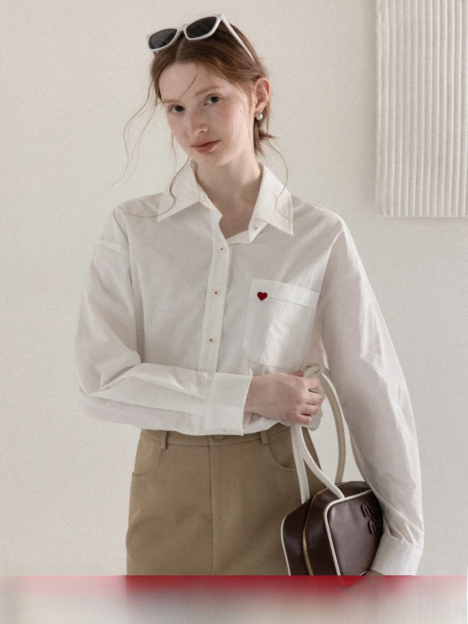 

Повседневная женская хлопковая рубашка с длинным рукавом и вышивкой, свободного кроя, дышащая, удобная, для весеннего повседневного образа, с дизайном в виде белого сердца