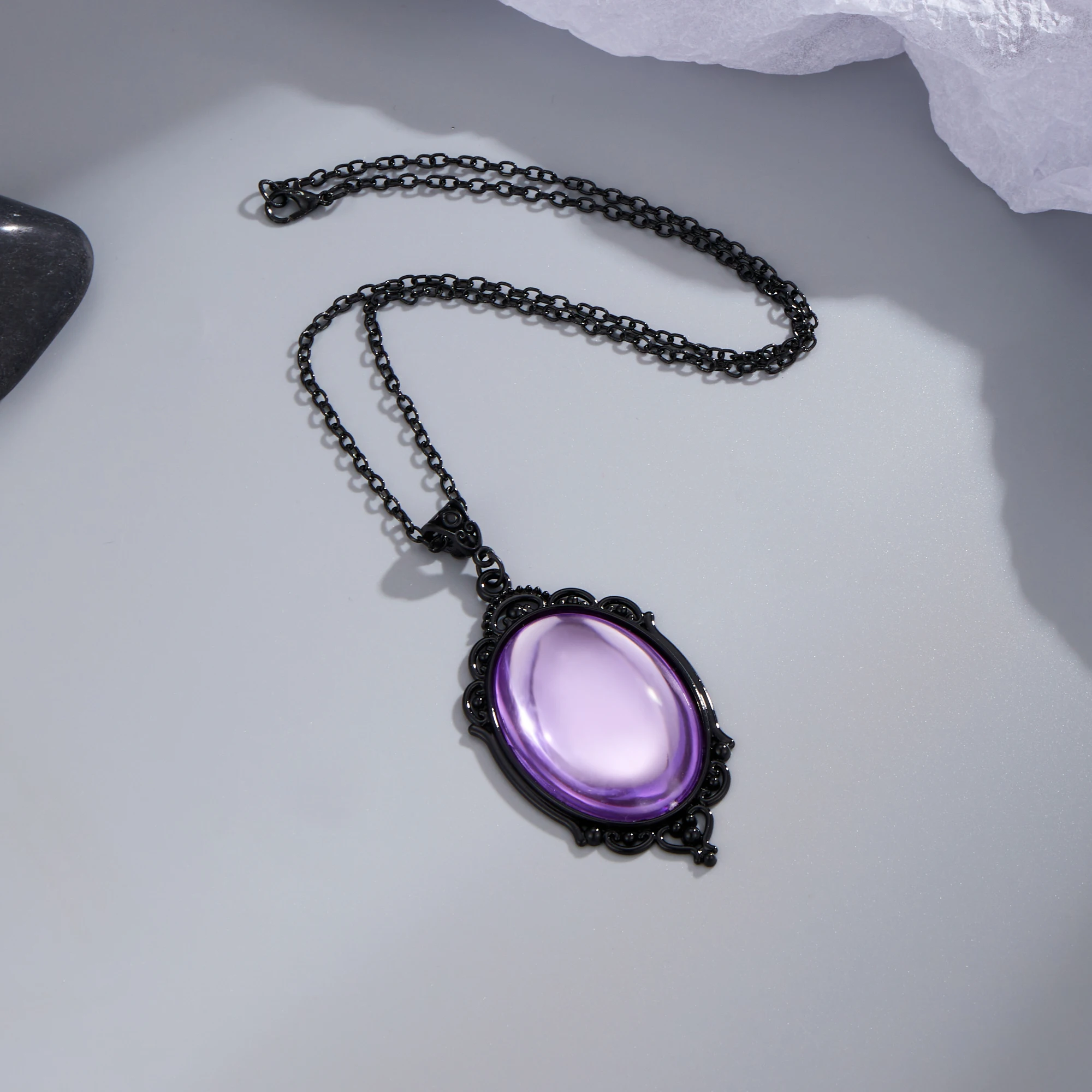 New Vintage Gothic Vampire Relief Pendant Necklace for Men Women Exquisite Fashion Witchcraft Jewelry Collar Gift Choker