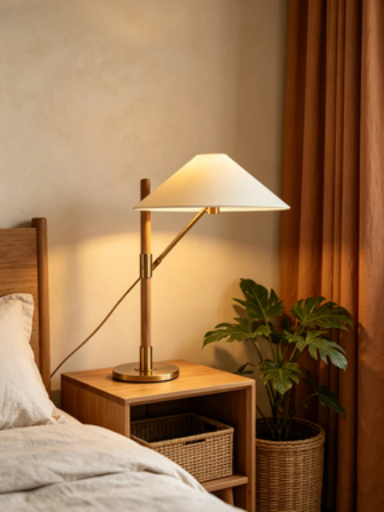American retro desk lamp, bedroom bedside lamp, living room study, creative simplicity, designer atmosphere, lighting fixtures