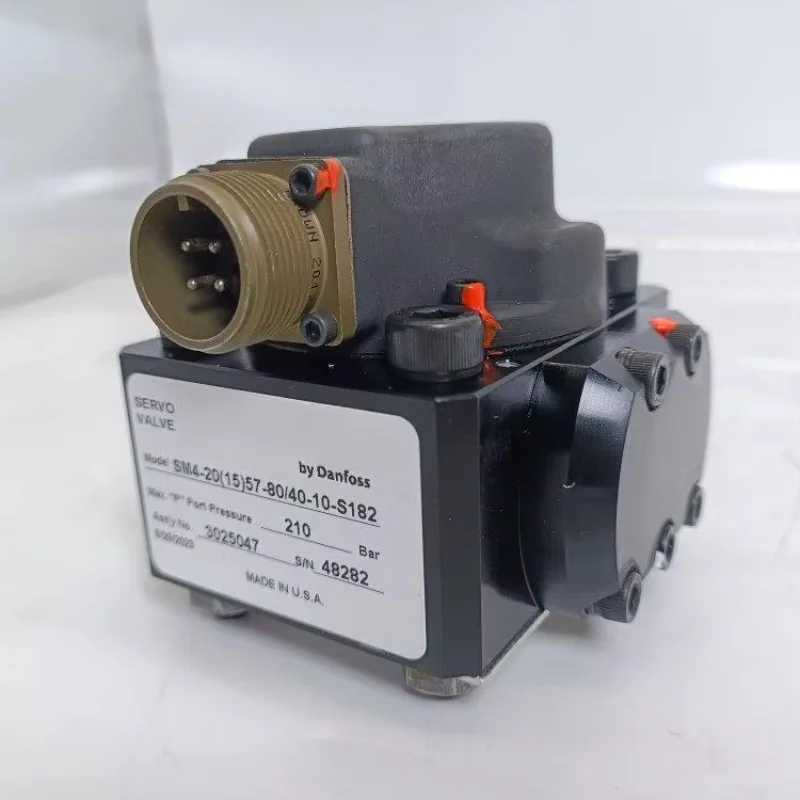 صمام مؤازر هيدروليكي SM4-20 SM4-40 Series SM4-40(40)151-80/40-10-H919H SM4-20(15)57-80/40-10-S182 #4