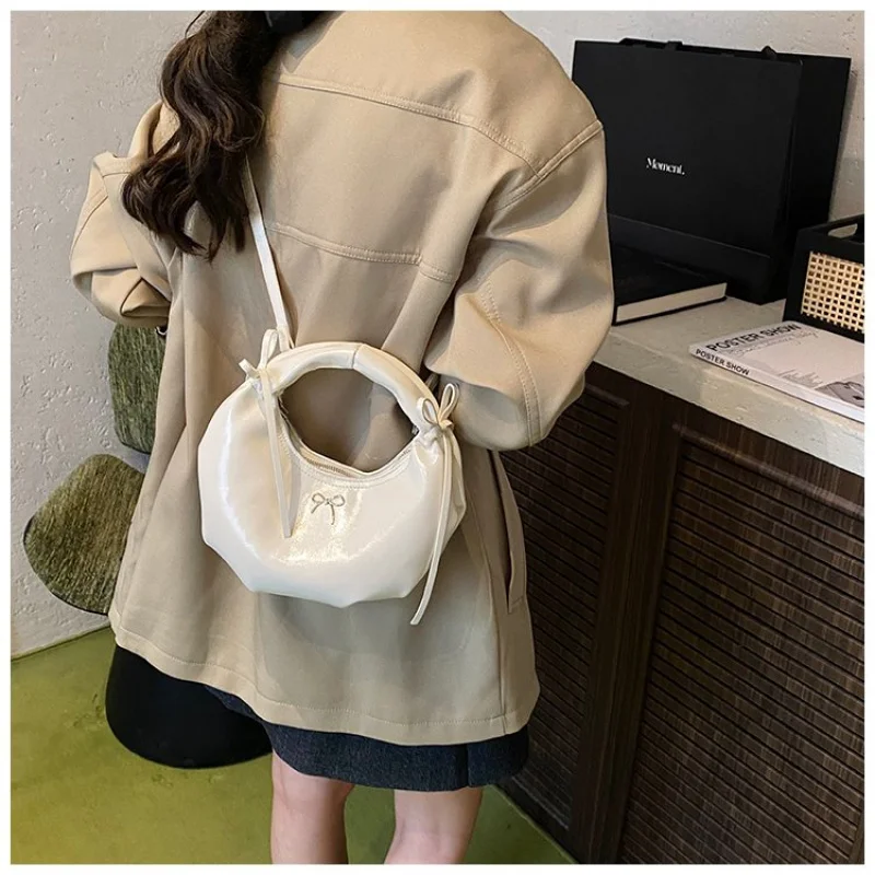 

Minimalist PU Leather Handbag For Women Small Crossbody Bag Stylish Slim Design Daily Use Bag