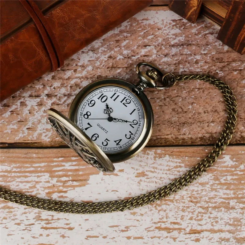 Old Fashion Hollow Wheel Gear Cover Men Women Quartz Analog Pocket Watch Half Hunter Clock with Sweater Chain Collectable Gift