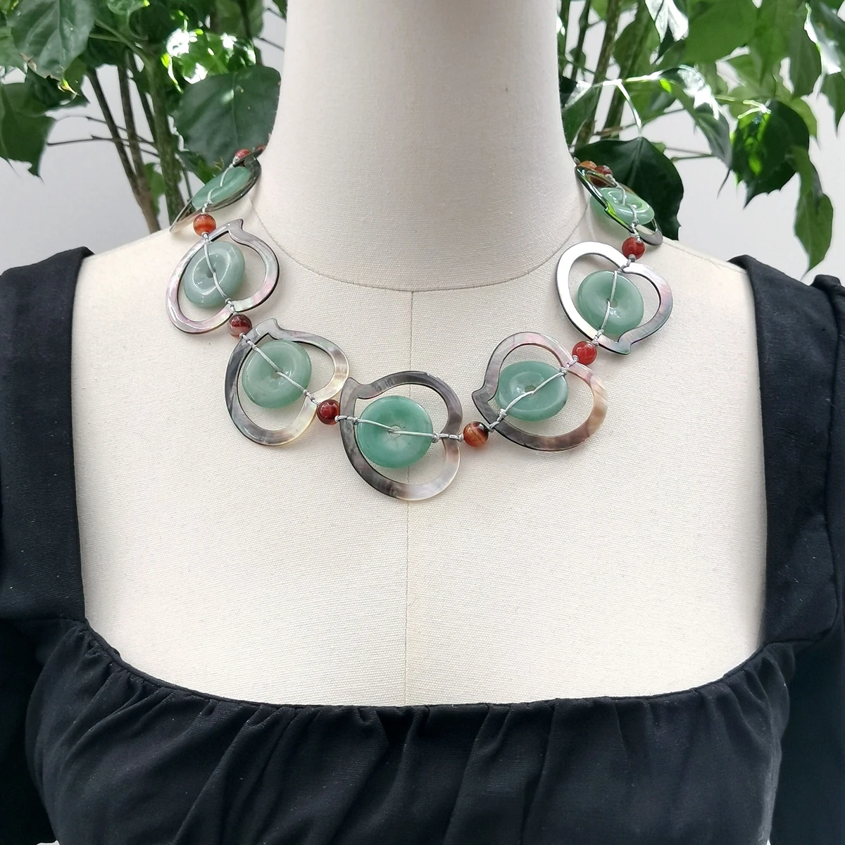 

Lii Ji Real Stone Brown Green Color Women Choker Necklace 54cm Aventurine Shell Agates Women Jewelry Gift Stock Sale