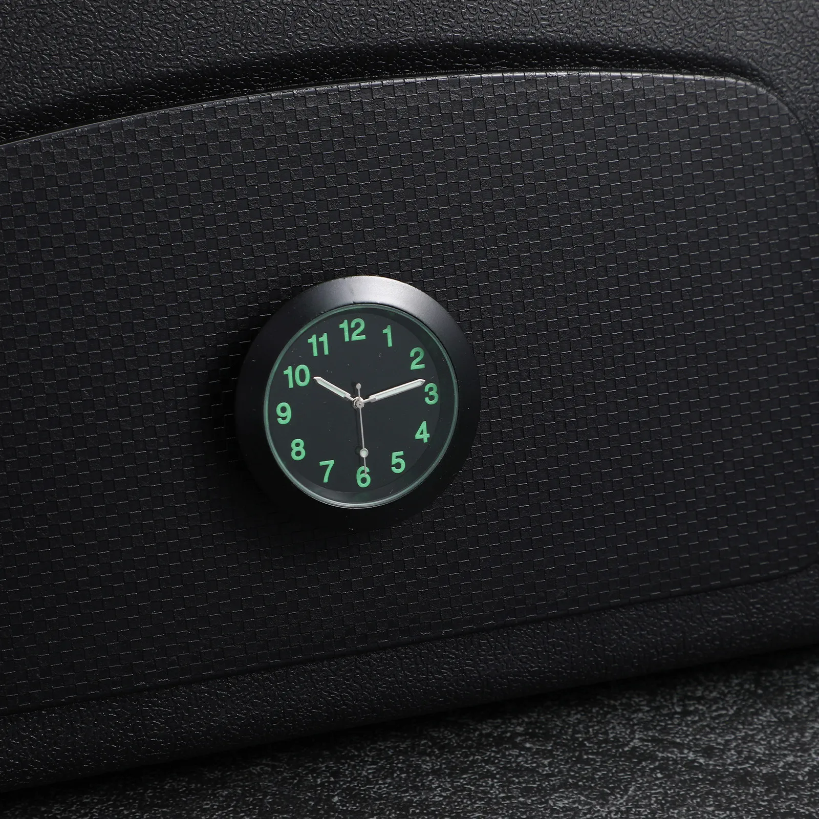 Universal Mini Car Air Vent Quartz Clock Luminous Pointer Electroplated Metal Clip Dashboard Night Light Auto Interior