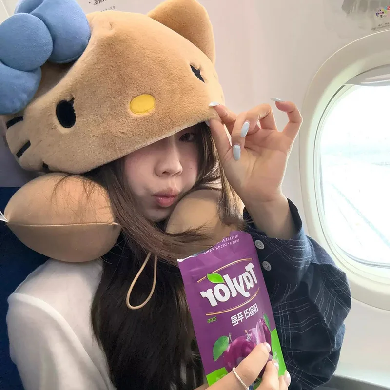 Sanrio Hello Kitty Cuscino da viaggio con cappuccio per aereo, treno, auto, morbido peluche, supporto per dormire con cappuccio regolabile, regalo