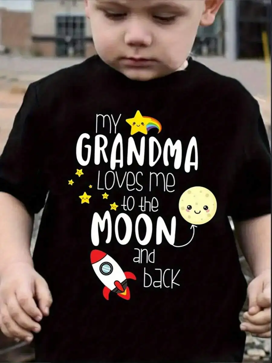 Cute Black T-Shirt For Both Boys And Girls Family Matching Shirts My Grandma Loves Me To The Moon And Back With Rocket And Stars