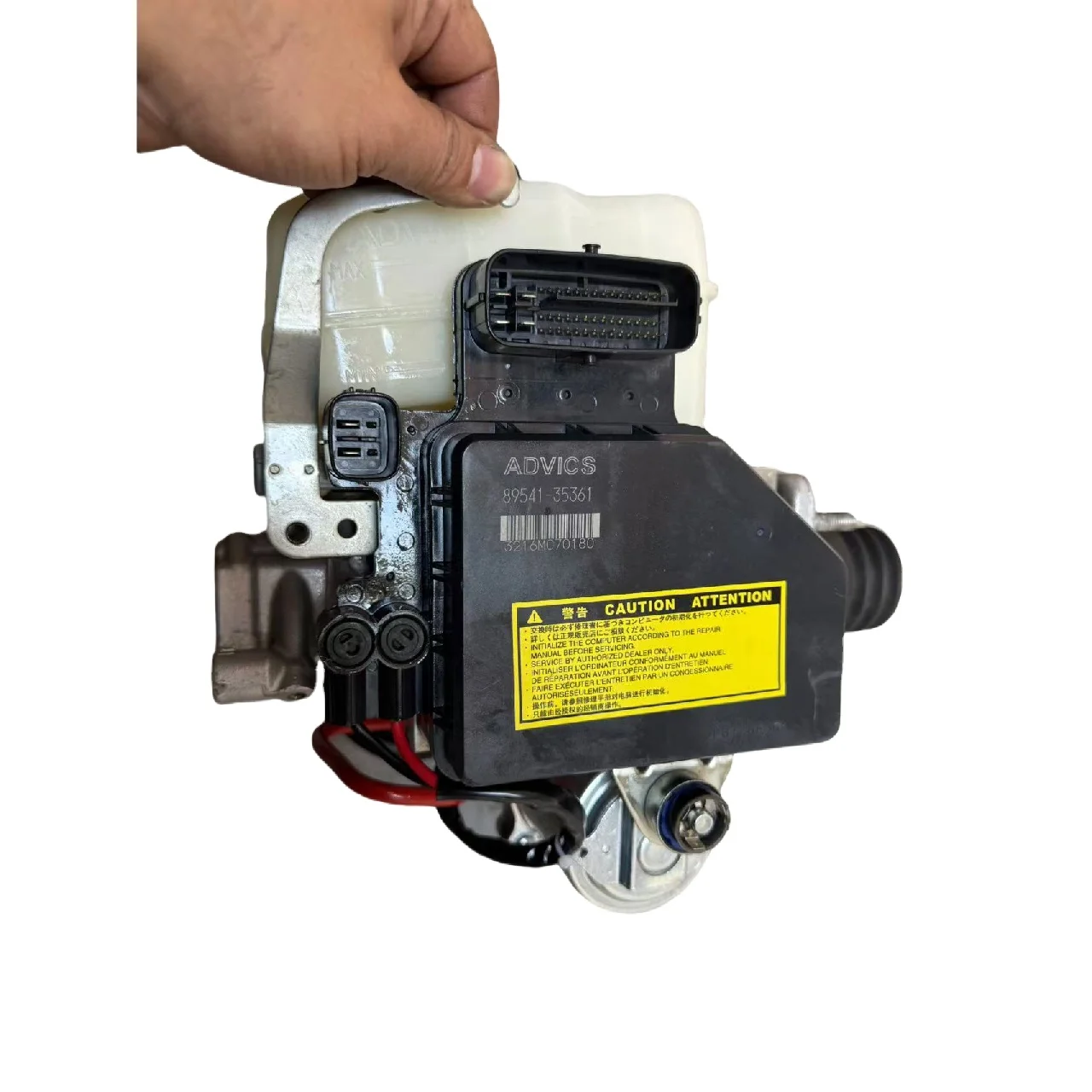 

Главный тормозной цилиндр из АБС-пластика для FJ Kuluze 5700 LC100 FJ120 150 200, комплект насоса из АБС-пластика, оригинальная разборка, используется