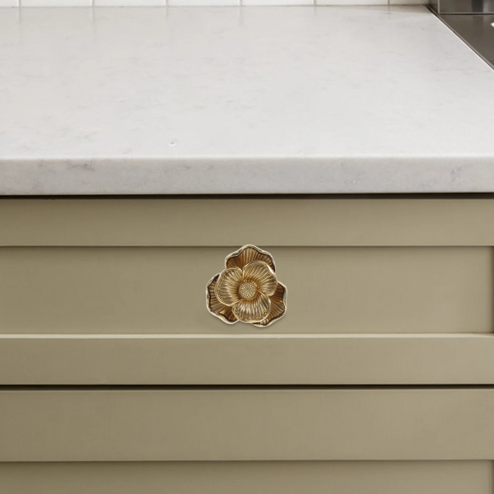 

Brass Cabinet Knob Flower Shaped Small Decorative Knob for Dresser Drawer Wardrobe Cupboard Handle Furniture Hardware