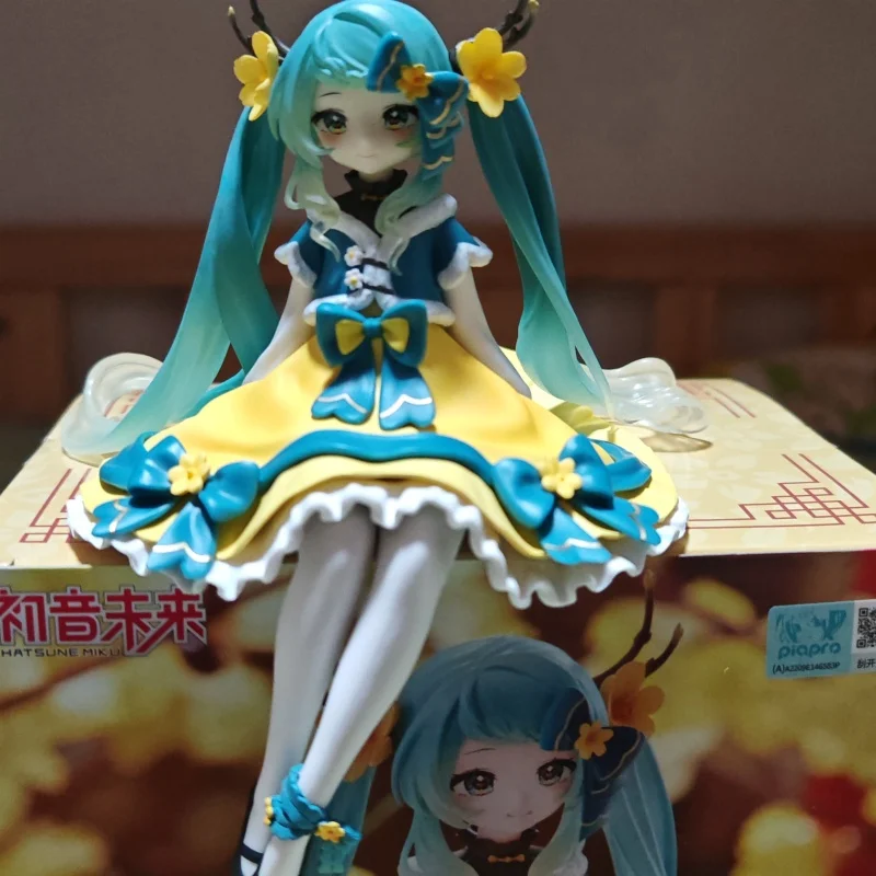 

2025 New In Stock Bandai Furyu Hatsune Miku Anime Figure Toys Model Desktop Decor Collection Action Figurine Doll Gift Toy