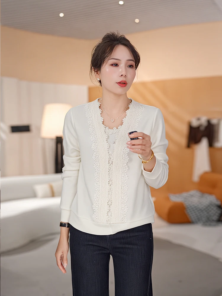 

Женский вязаный топ с кружевной отделкой, весна 2026, люксовый, антивозрастной, с V-образным вырезом, длинными рукавами, мягкий, для девочек-подростков