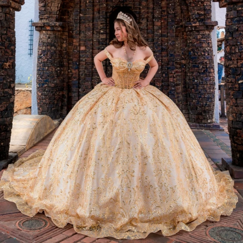 

Champagne Shiny Quinceanera Dresses Ball Gown Off The Shoulder Sequin Applique Lace Beading Crystal Bow Tull Sweet 16 Dress Ves