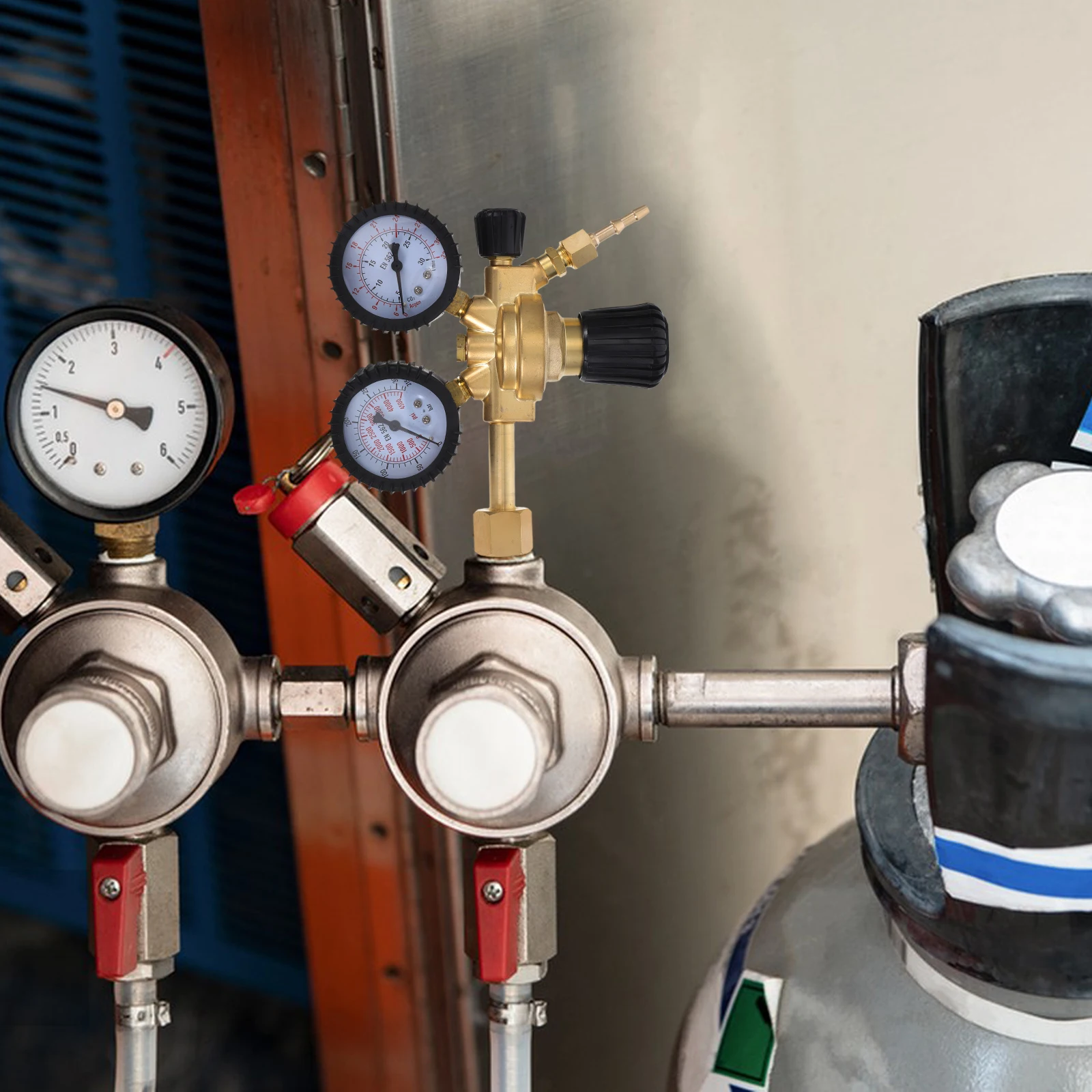 

Copper Argon Regulator Gauge Energy Efficient Pressure Reducer for Argon Arc Welding Metal Fabrication Gas Control