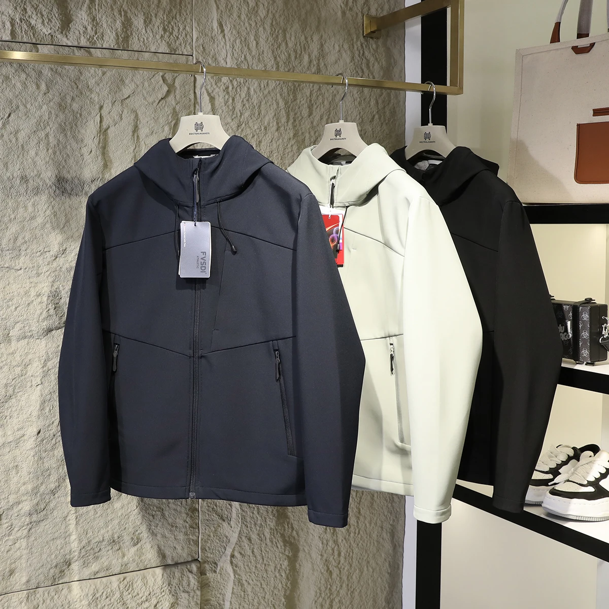 

2025 spring and autumn new sports thin velvet jacket men's three-proof soft shell jacket